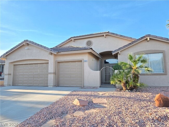 Photo - 9620 W Gilmore Ave