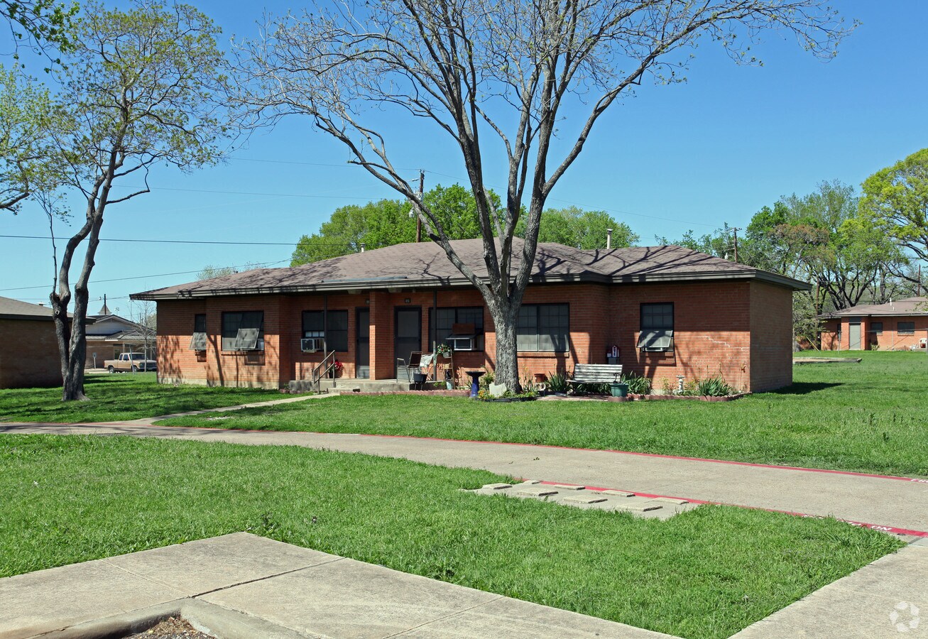 Photo - Waxahachie Housing Authority