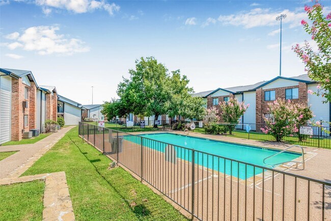 Photo - 4600 W Pioneer Dr Unit 252