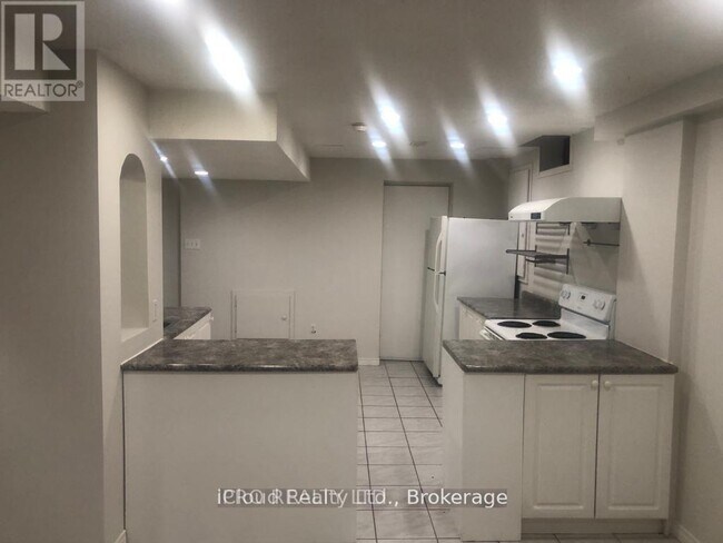 Photo - 3755 Althorpe Cir