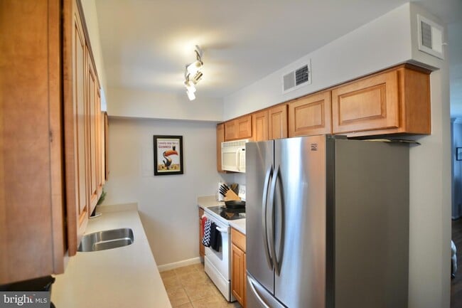 Photo - 2627 S Walter Reed Dr