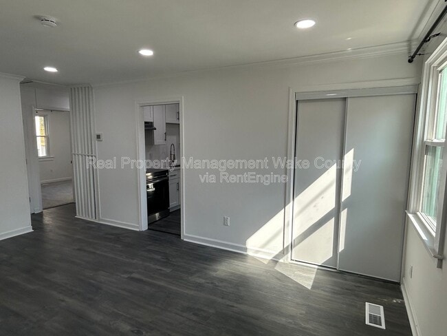 Photo - 1211 Rosewood St