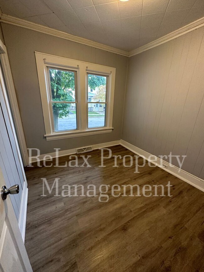 Single Family Home in Waukesha Rental House Rental in Waukesha, WI