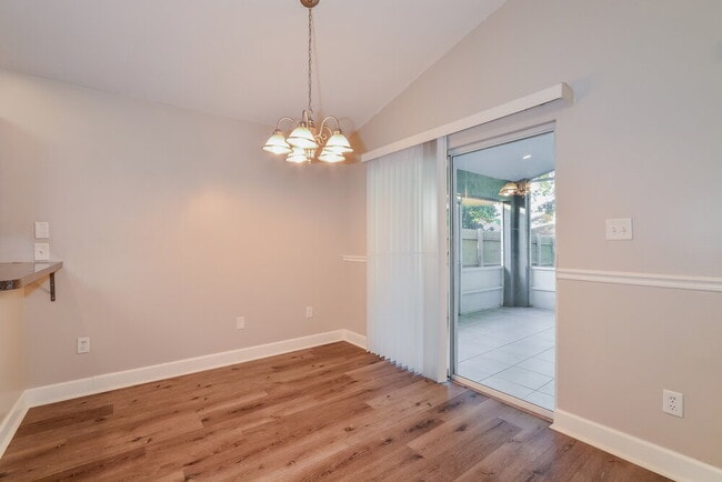 Photo - 935 Brightview Dr