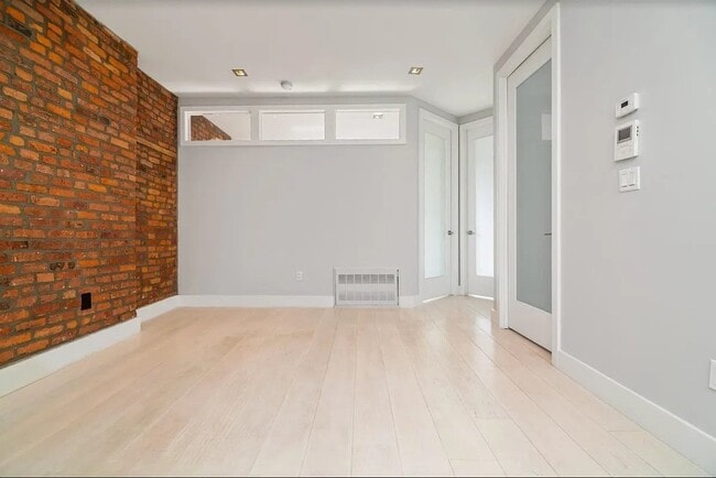 Photo - 248 Mott St Unit 13