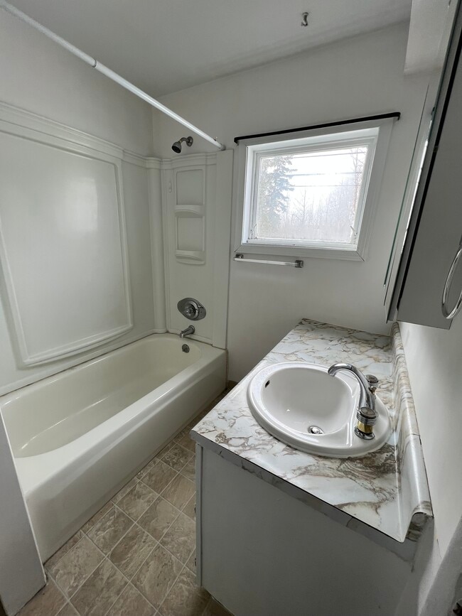 Photo - 4404 Forrest Rd Unit 2