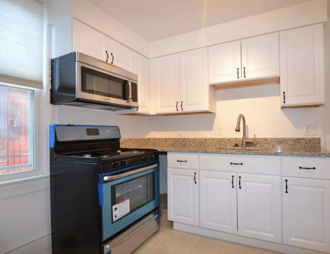 Photo - 1333 22nd St NW Unit 2