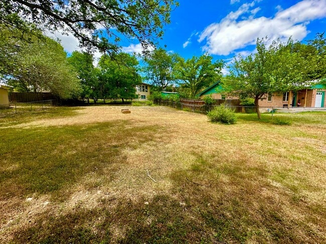 Photo - Charming 3/2 Home