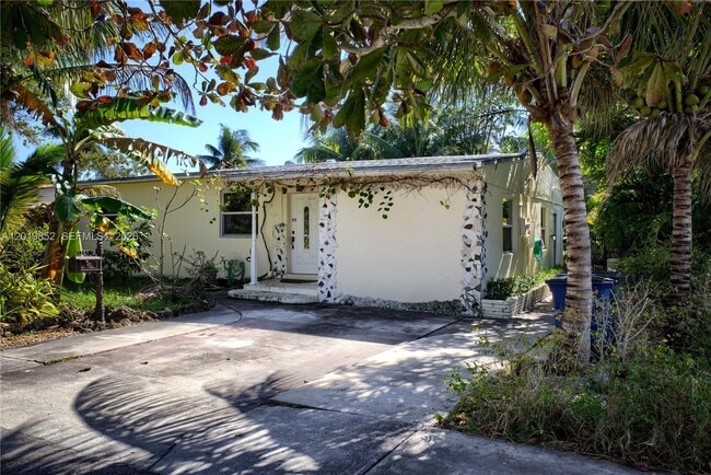 Photo - 301 SW 5th St