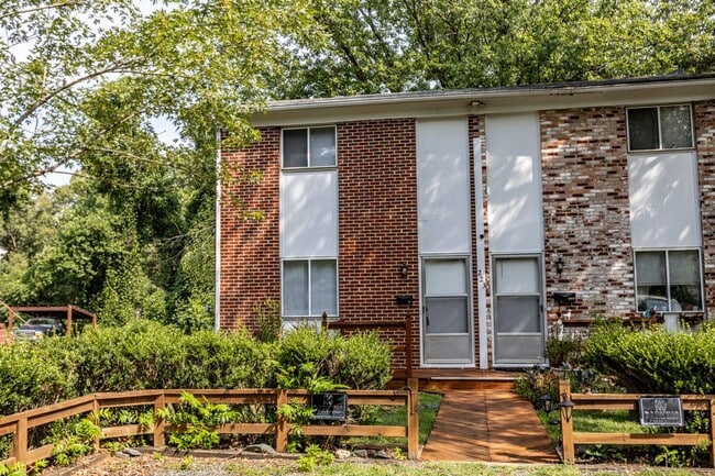 Building Photo - 223 Stribling Ave