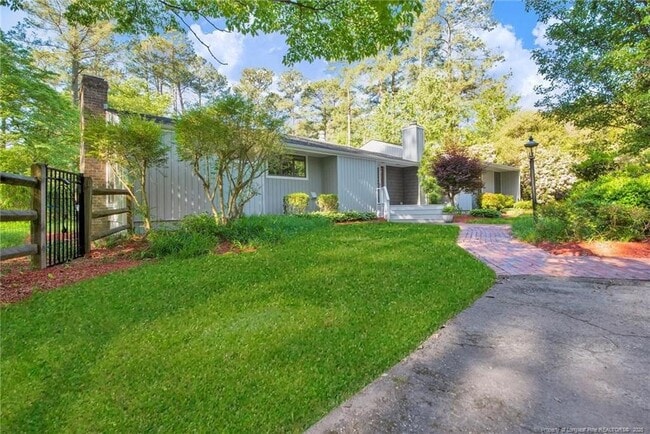 Photo - 3305 Hutton Pl