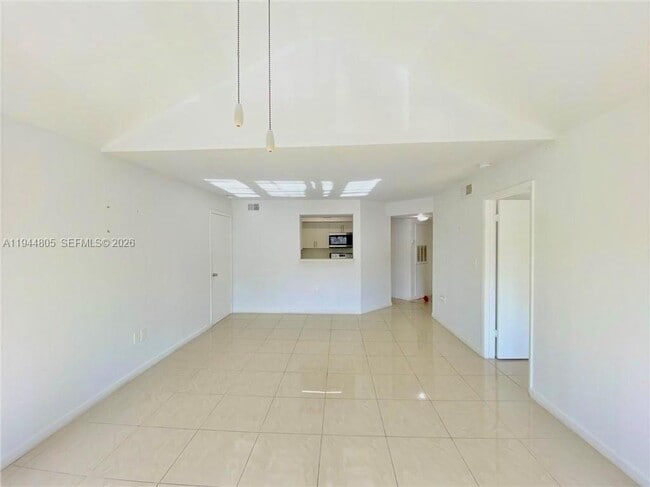 Building Photo - 10440 SW 156th Ct Unit 722