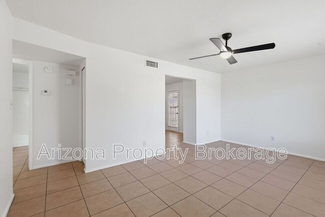 Photo - 1625 N Date