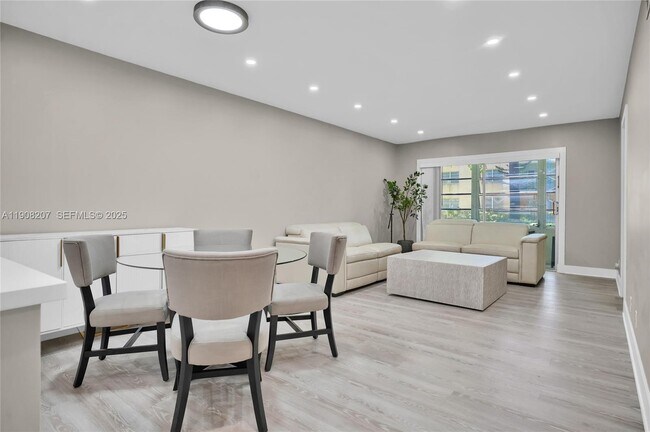 Photo - 100 Ashbury Rd Unit 103