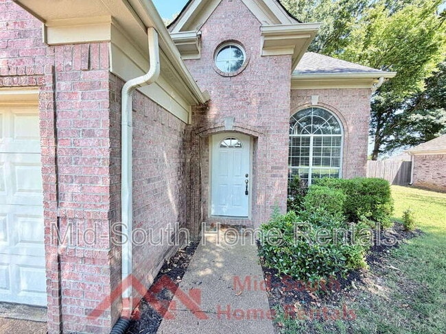 11236 Wolf Woods Dr