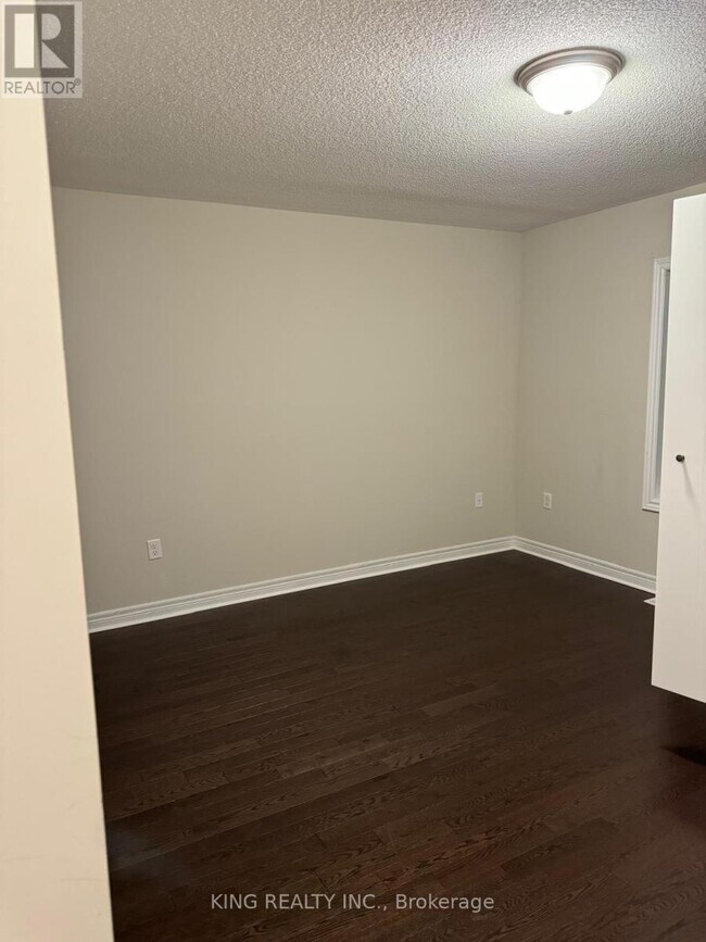 Photo - 27 Finegan Cir