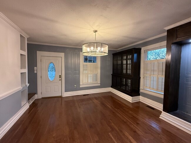 Photo - 321 E Stoddard St