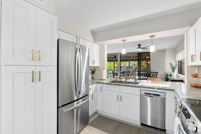 Photo - 11230 Green Lake Dr