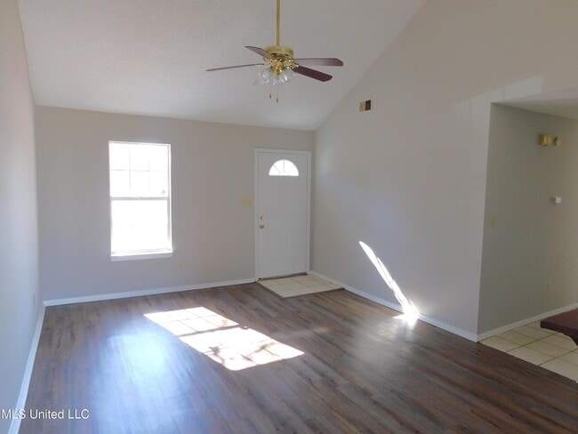 Photo - 5820 Briarwood Dr