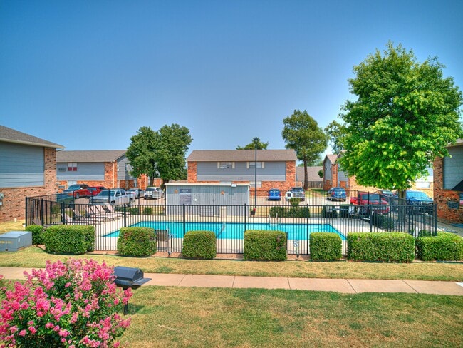 Building Photo - Winds of Oak Ridge Rental