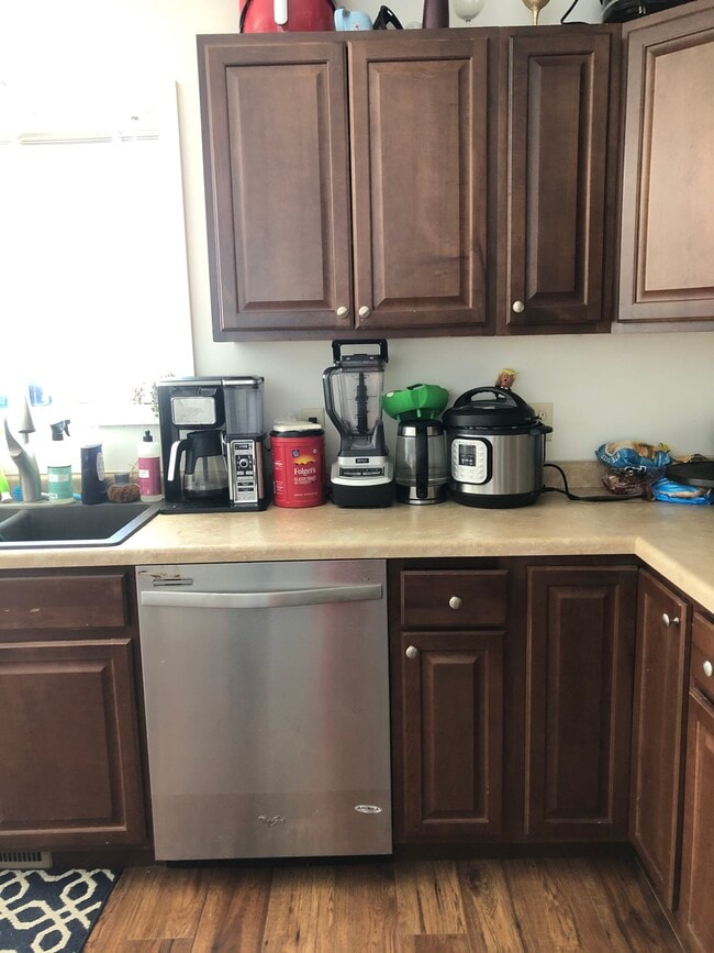 Photo - 1602 Delton Ave NW