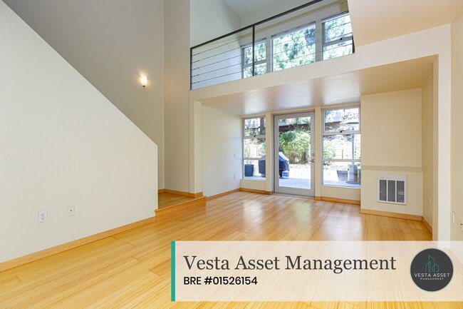 Building Photo - Lower Pacific Heights: Spacious 2-Level L... Rental