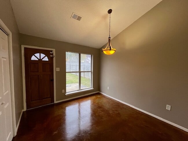 Photo - Renovated 2 Bedroom 2 Bath Home For Rent!!