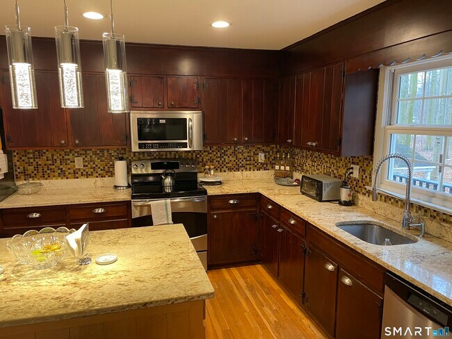 21 Fullmar Ln
