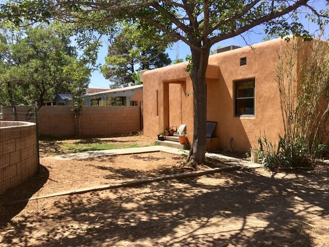 Building Photo - 2117 Eton Ave SE Unit 5213 - 2117 Eton Ave SE,  A Rental