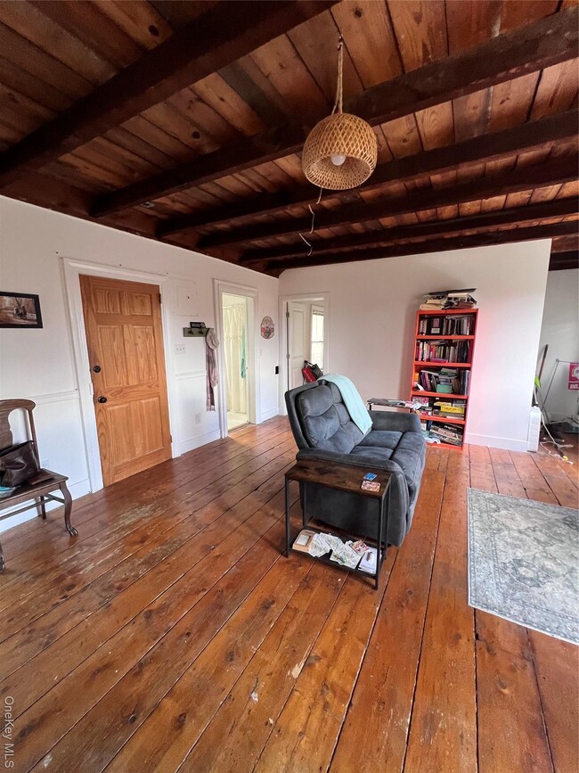 Photo - 67 Old Albany Post Rd Unit 4