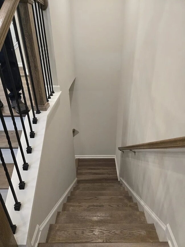 Photo - 256 Commons Ave