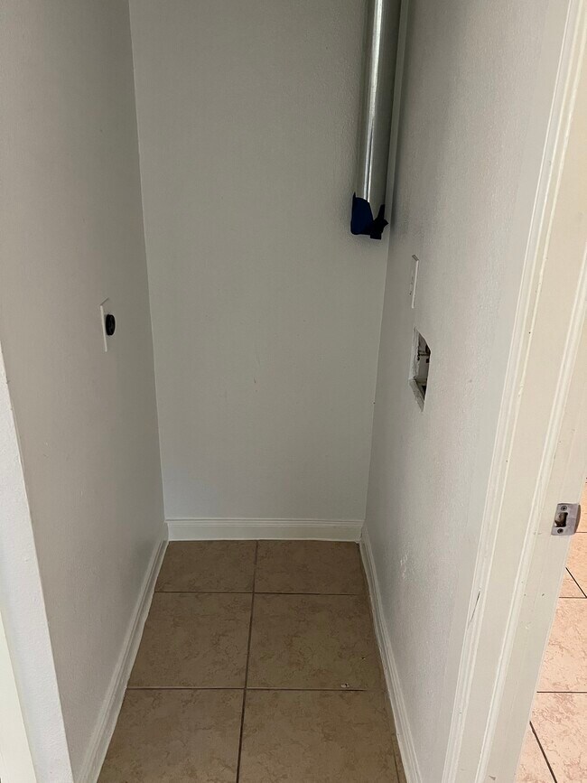 Photo - 5136 Mallow St