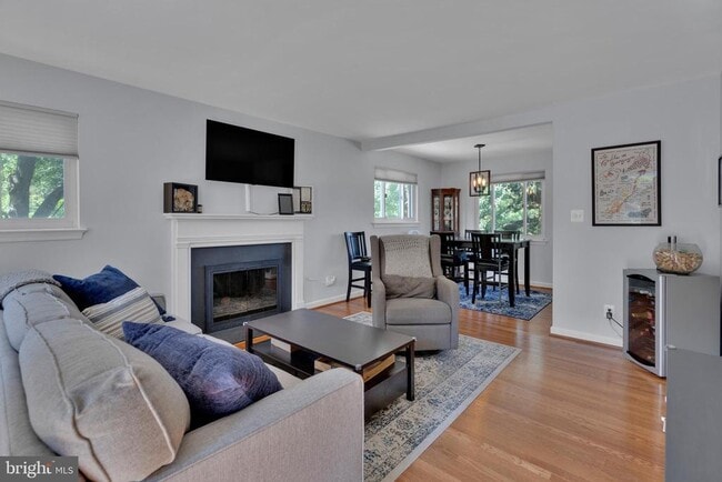 Building Photo - 3252 Holly Hill Dr Rental
