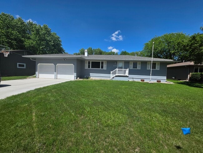 Building Photo - 501 Adare Rd