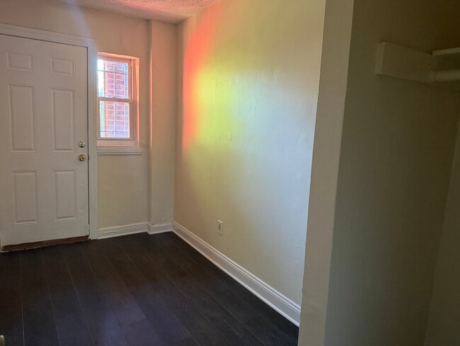 Photo - 63 Galveston Pl SW Unit 1