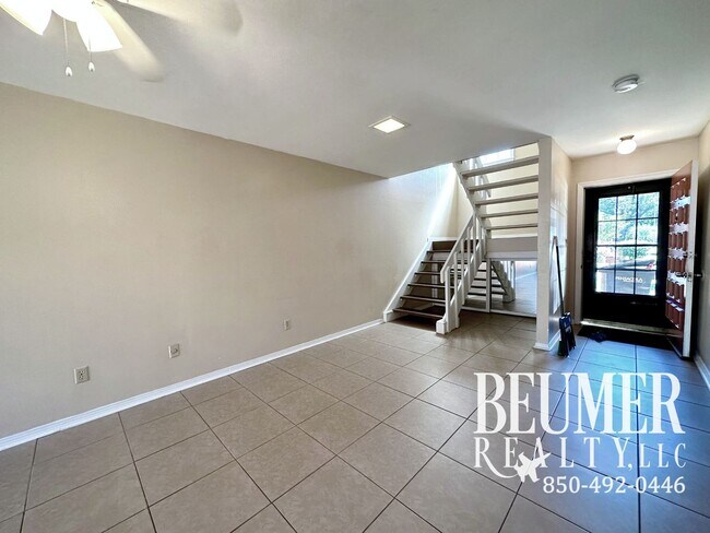 Photo - Townhome in SE Pensacola Scenic Hwy locate...