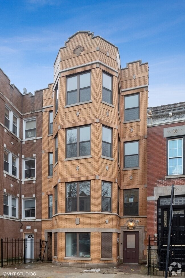 Building Photo - 2737 W Evergreen Ave Rental