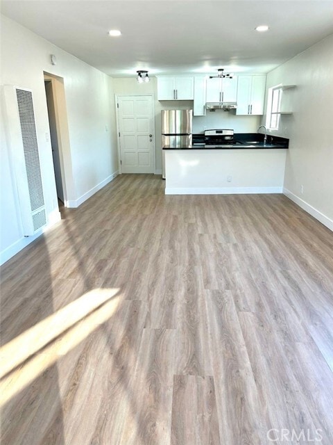 Photo - 2728 Crestmoore Pl