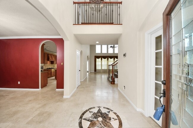 Photo - 2218 Longspur Ln