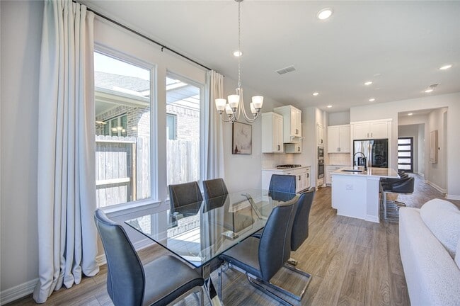 Photo - 4110 Sherman Oak Ln