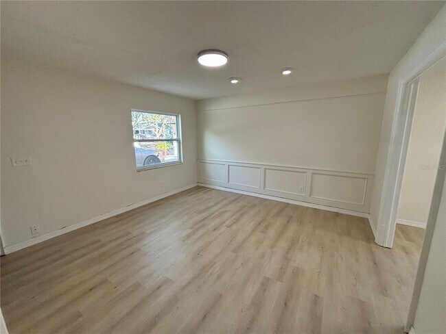 Photo - 1219 E Mohawk Ave Unit A