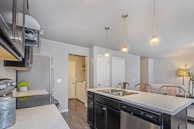 Photo - Beautiful Newer Condo for Lease