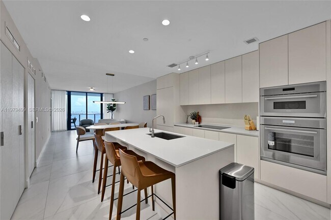 Photo - 700 NE 24th St Unit 3106