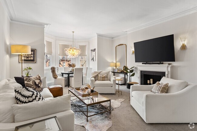 Building Photo - 174 Marlborough St Unit 4 Rental