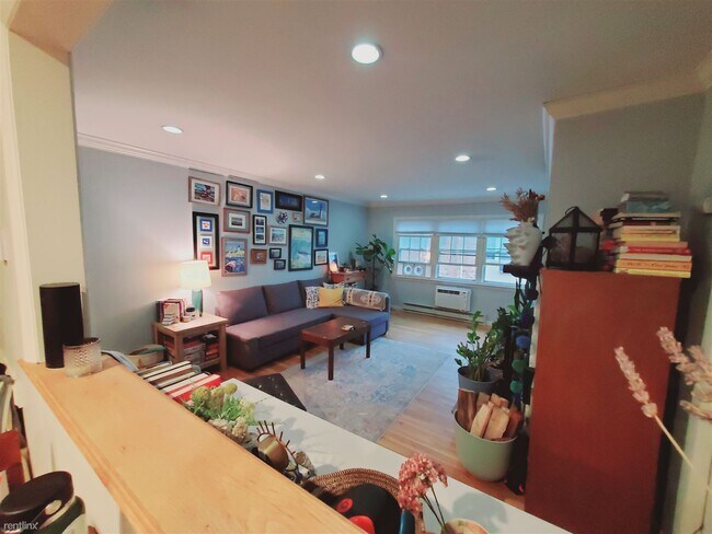 Photo - 2 br, 1 bath Condo - 1307 Hope St Unit 8 Unit 8