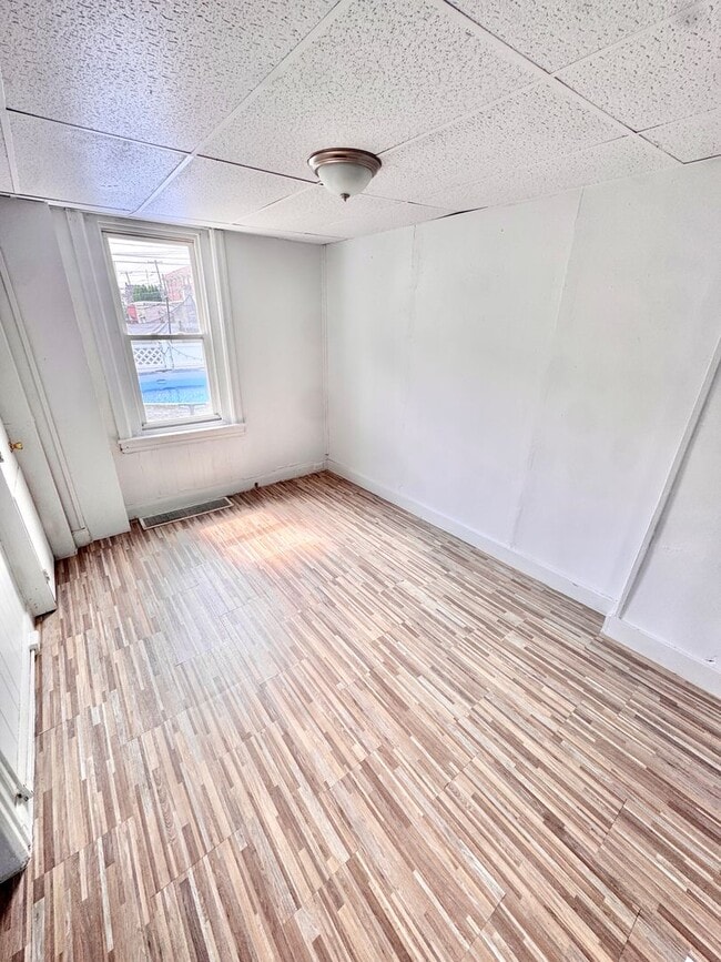 1411 Liberty St Unit 1412 Early B