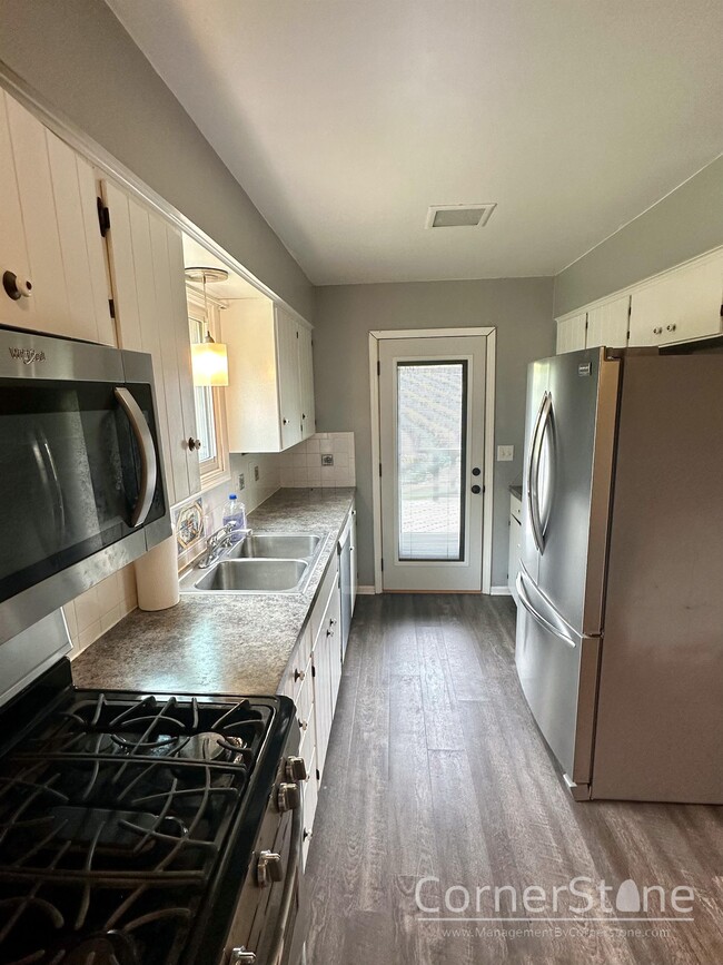 Photo - 103 Navajo Ave