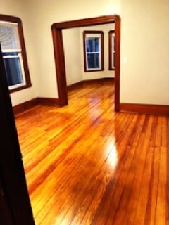 Photo - 198-200 Davis St