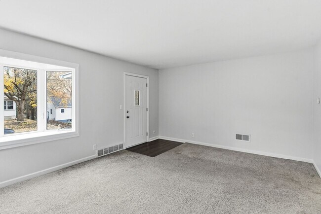 Photo - Spacious Three Bedroom!