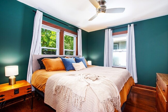 Photo - 4342 Pearl St